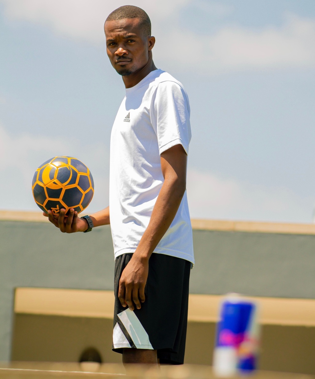 Meet Jabu “Mjepa” Ngoveni: Reigning Mzansi Champion in Freestyle Soccer
